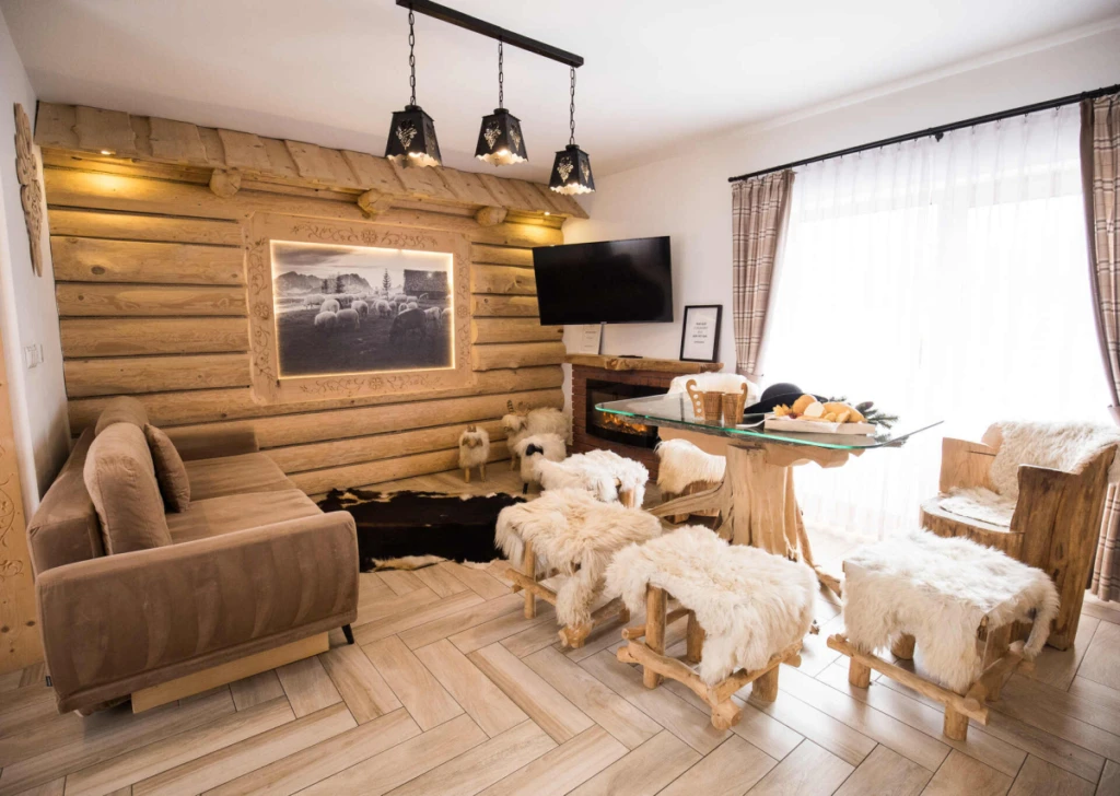 Heritage Highlander Chalet